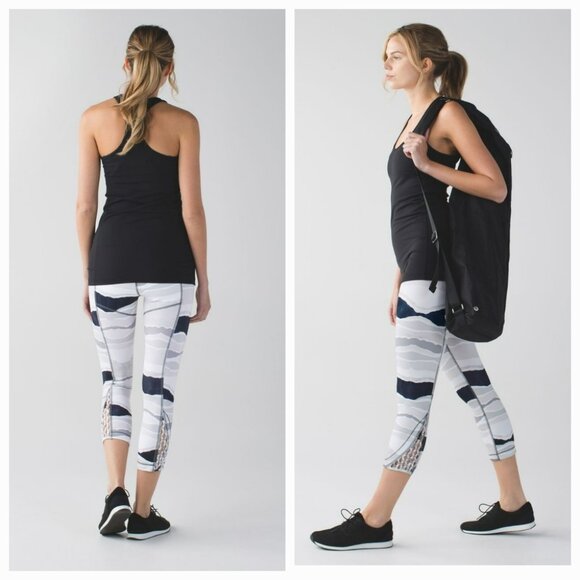Lululemon True Self Crop Legging Bleacher Stripe Taupe Black 20" Inseam Size 4 - Picture 15 of 15
